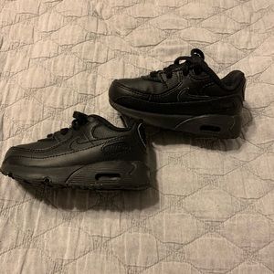 Nike Air Max 90 triple black. Size 6C.